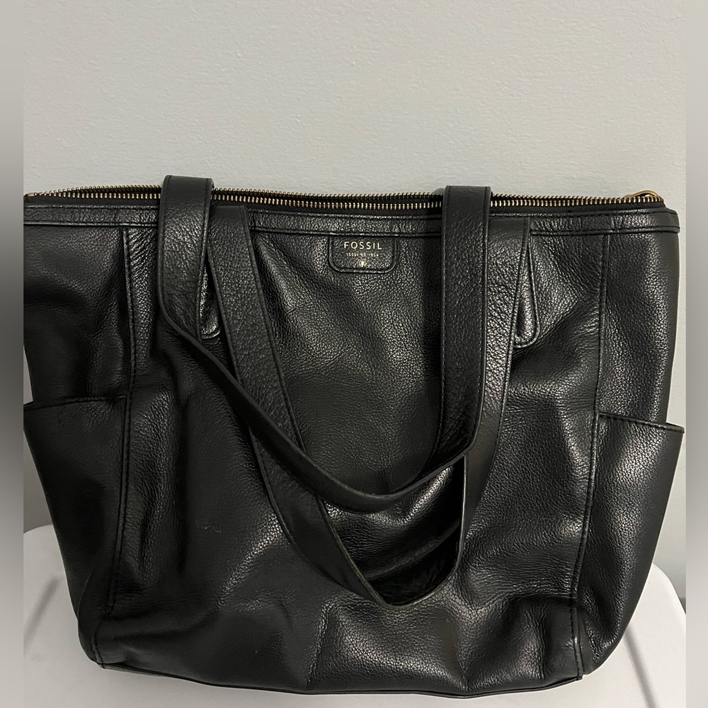 Vintage Fossil leather handbag